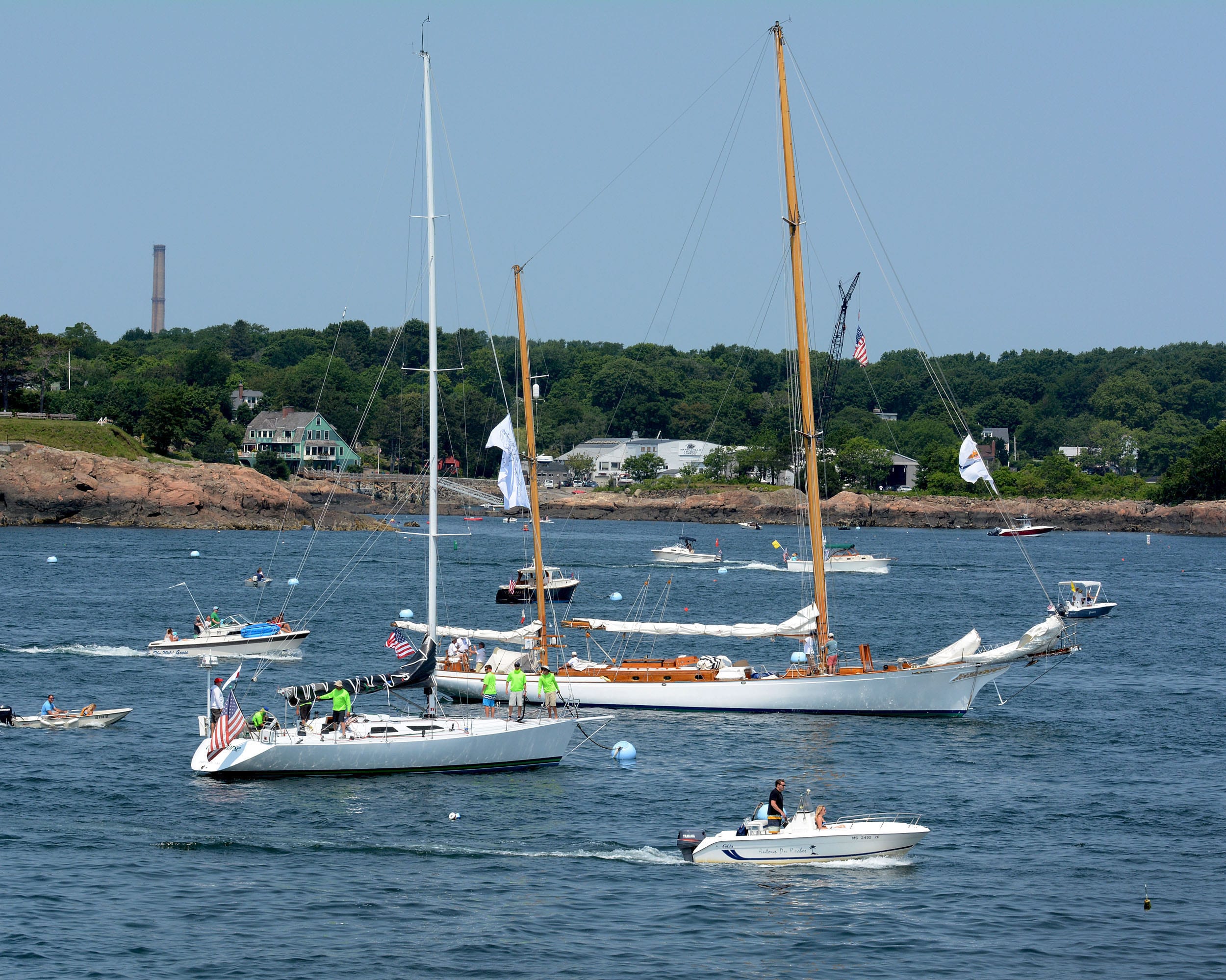 marblehead to halifax sailboat race