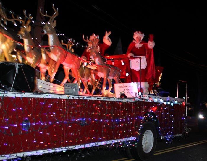 PHOTOS Santa returns to Lynn's Christmas Parade Itemlive Itemlive