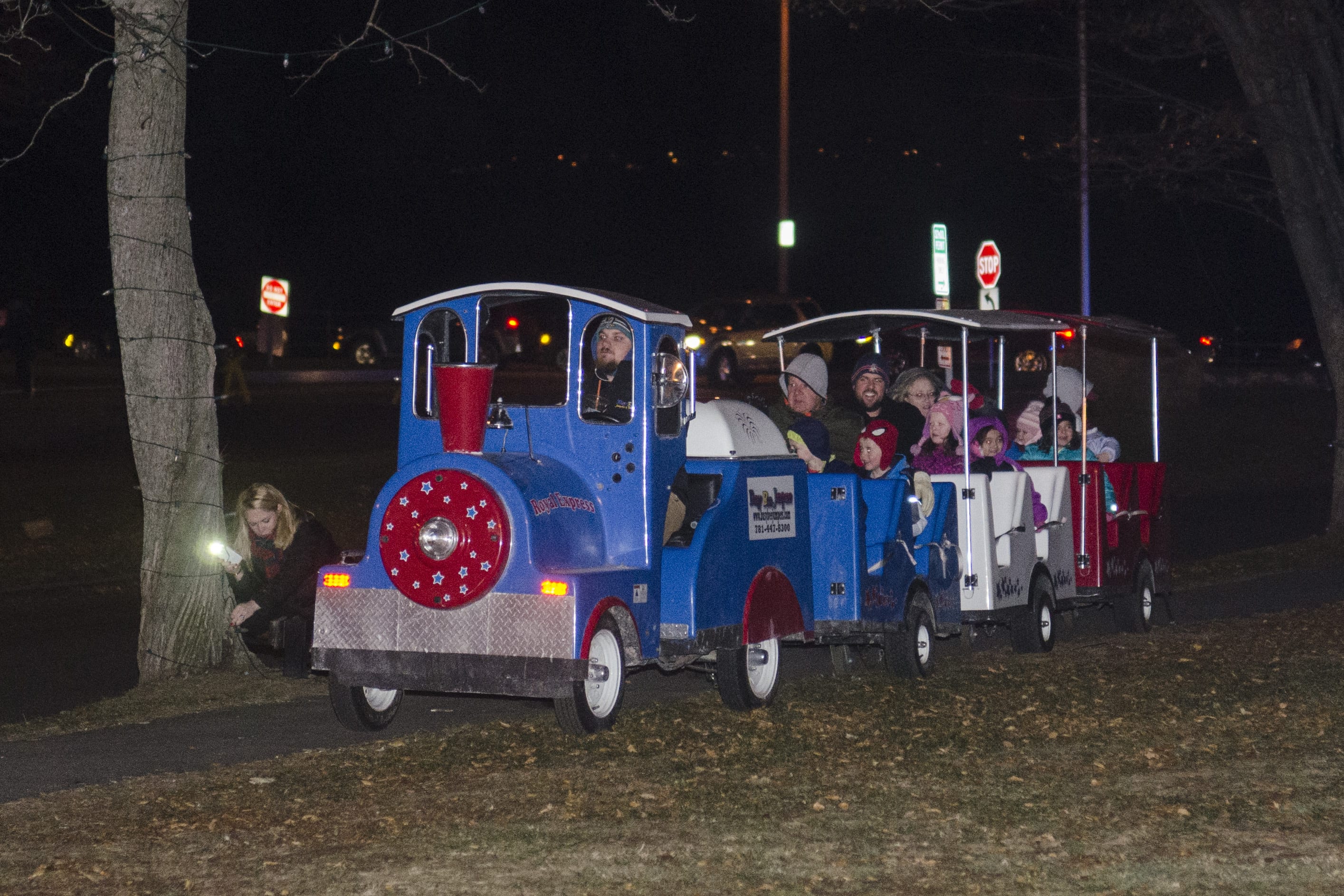Swampscott parade spreads plenty of holiday spirit around town