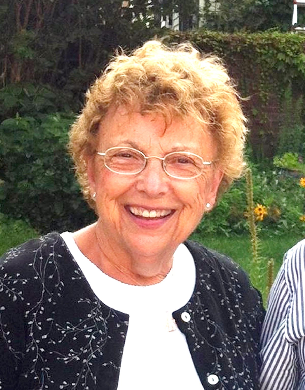 Marcia F. Lambert, 79 Itemlive Itemlive
