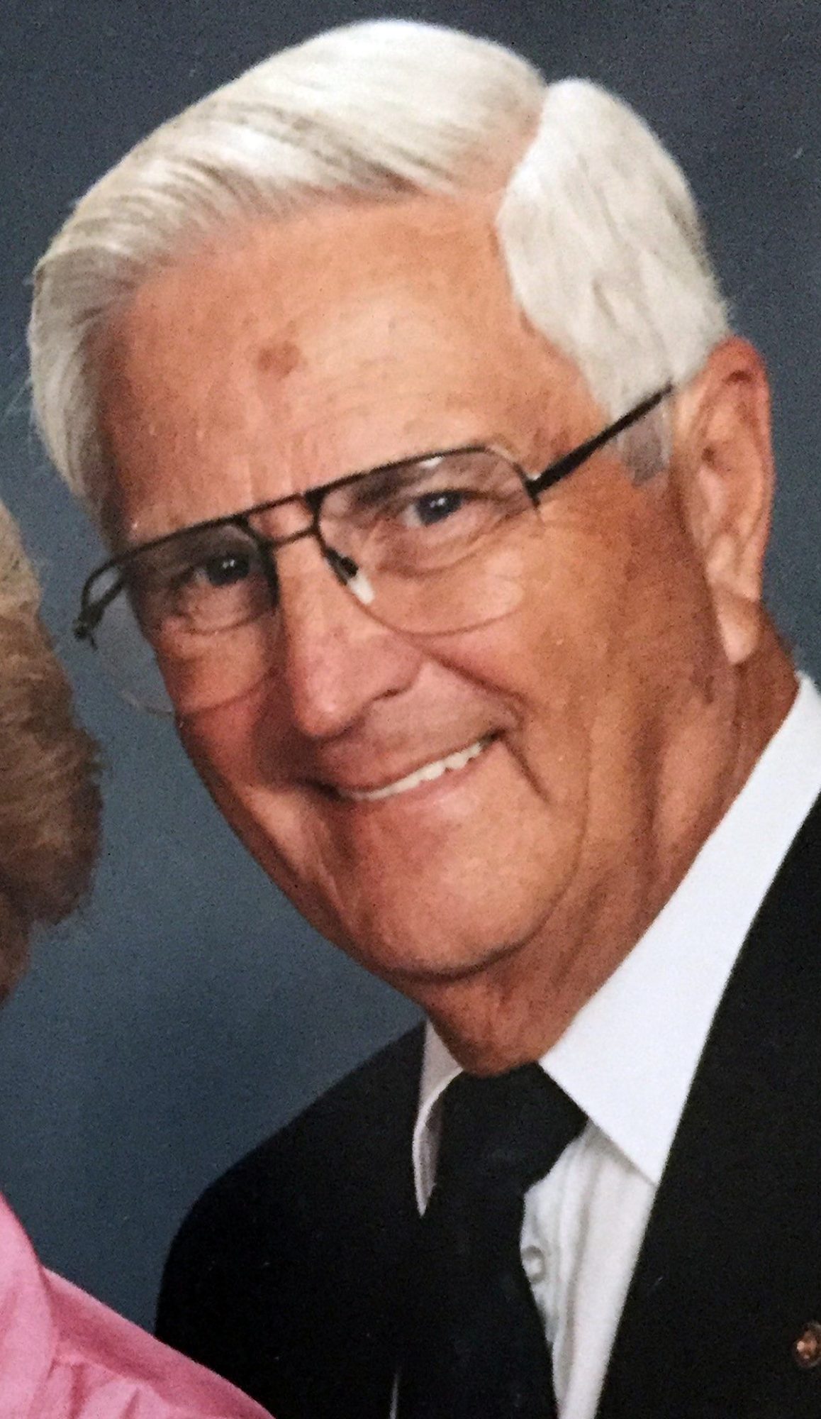 Donald W. Fessenden, 95 Itemlive Itemlive