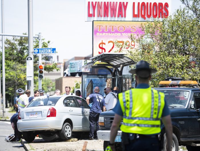 Three injured in Lynnway crash Itemlive Itemlive