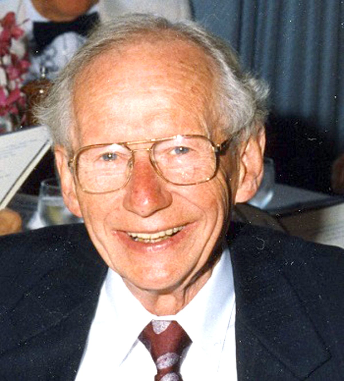 Dr edward essayan image